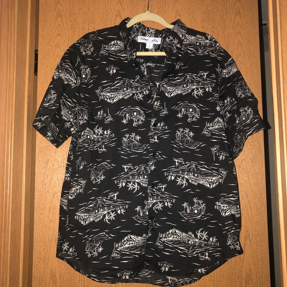 Old Navy Mens Short Sleeve Button Down Shirt